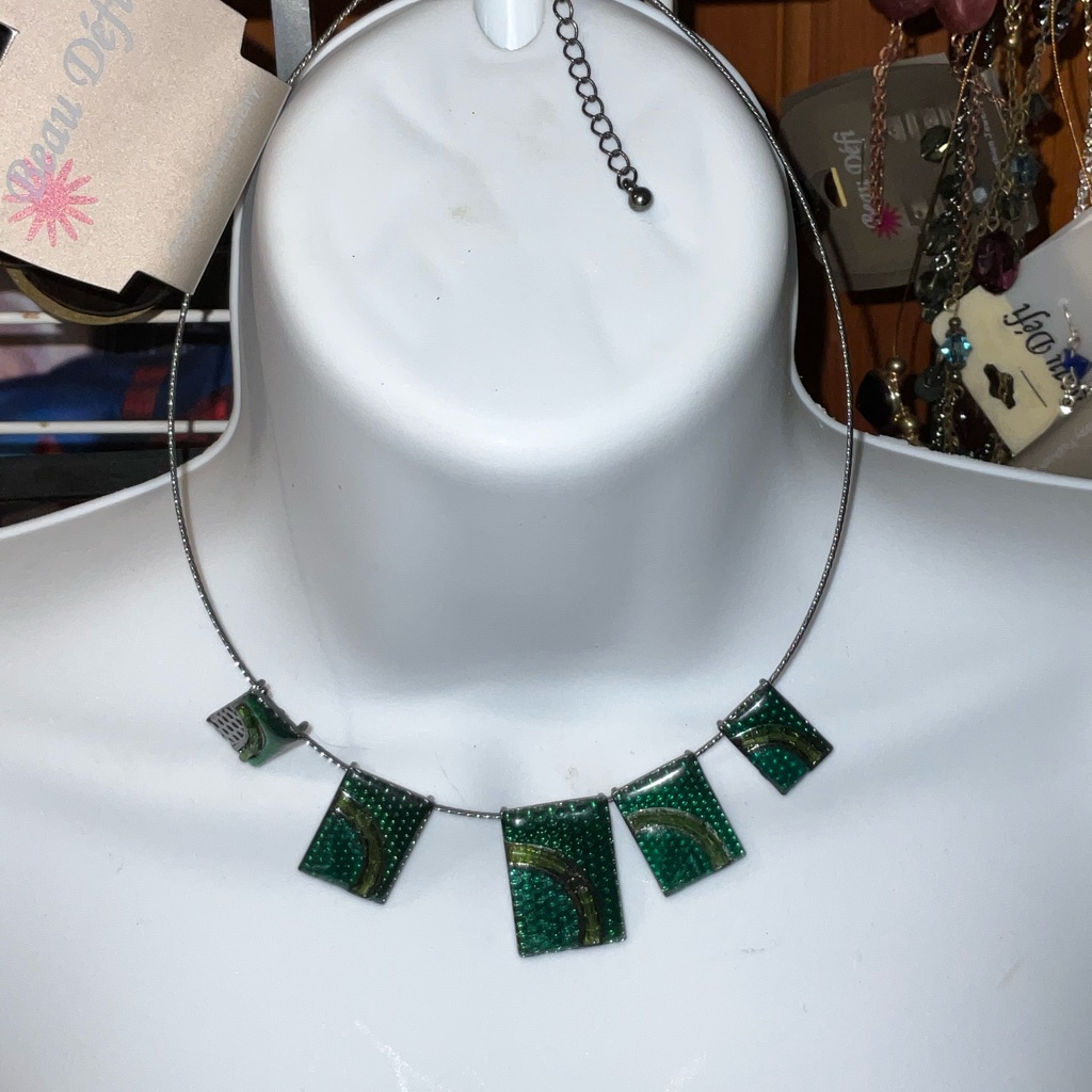 Elegant Green Multi Pendant Mosaic Style Necklace Choker New